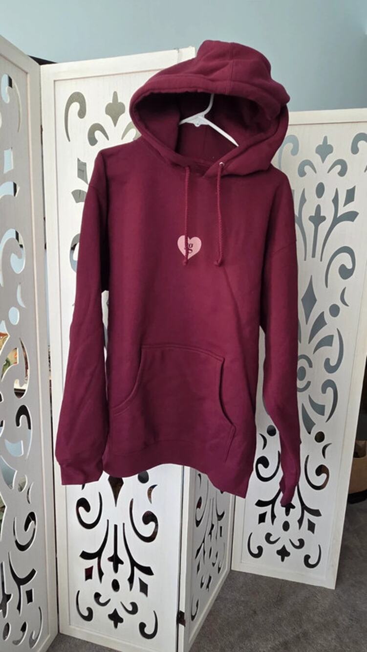 Selena Gomez Large Hoodie Maroon Hearts Graphic Pullover Sweatshirt Womens